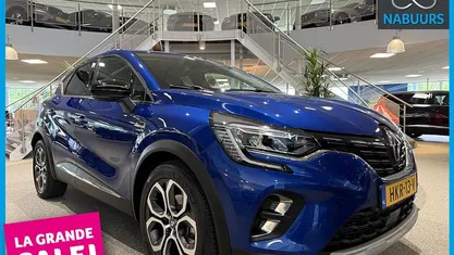 Blauw Gebruikt 2021 Renault Captur Intens SUV | € 19.250 (Eerlijke prijs)