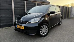 Zwart Gebruikt 2017 VW up! Hatchback | € 6.950 (Eerlijke prijs)