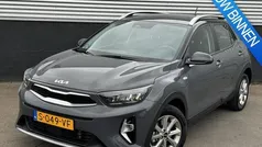 Gebruikt 2023 Kia Stonic SUV | € 21.445 (Eerlijke prijs)