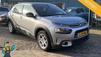 Grijs Occasion 2019 Citroën C4 Business Class SUV | € 10.895 (Eerlijke prijs)