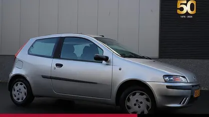 Occasion Fiat Punto Active 60 PK (44 kW) 2002 Grijs (metallic) Hatchback