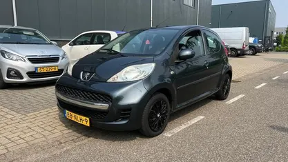 Occasion Peugeot 107 Urban Move 68 PK (50 kW) 2010 Hatchback