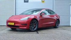 Rood Gebruikt 2019 Tesla Model 3 Standard Range Sedan | € 21.999 (Eerlijke prijs)