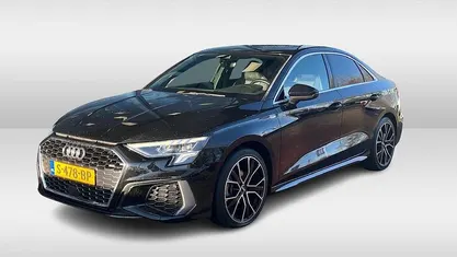 Zwart Occasion 2023 Audi A3 Design Sedan | € 28.450 (Eerlijke prijs)