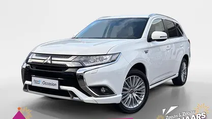 Gebruikt 2020 Mitsubishi Outlander P-HEV SUV | € 20.740 (Super prijs)
