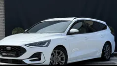 Wit Gebruikt 2024 Ford Focus ST-Line Stationwagen | € 29.945 (Eerlijke prijs)