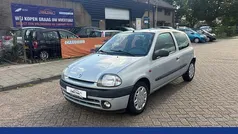 Grijs Gebruikt 2001 Renault Clio II Hatchback | € 2.495 (Eerlijke prijs)