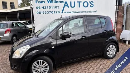 Zwart (metallic) Gebruikt 2012 Suzuki Splash Hatchback | € 4.994 (Eerlijke prijs)