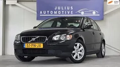 Zwart Gebruikt 2004 Volvo S40 Sedan | € 2.293 (Eerlijke prijs)