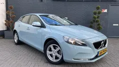 Blauw Gebruikt 2016 Volvo V40 Stationwagen | € 10.950 (Super prijs)