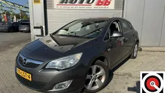 Grijs Gebruikt 2010 Opel Astra Edition Hatchback | € 2.295 (Eerlijke prijs)