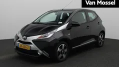 Gebruikt 2015 Toyota Aygo X-wave Hatchback | € 8.900 (Eerlijke prijs)