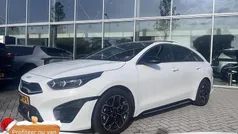 Wit Gebruikt 2024 Kia ProCeed GT-Line Hatchback | € 33.900 (Eerlijke prijs)