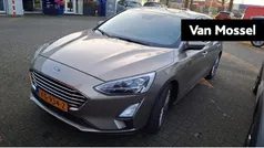 Grijs Gebruikt 2019 Ford Focus Business Edition Hatchback | € 15.945 (Eerlijke prijs)