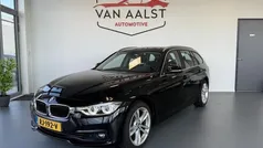 Zwart Gebruikt 2017 BMW 318 Executive Stationwagen | € 12.950 (Eerlijke prijs)