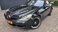 Zwart Gebruikt 2004 Mercedes SLK200 Cabriolet | € 7.955 (Eerlijke prijs)