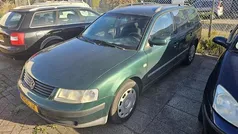 Groen Gebruikt 2000 VW Passat Stationwagen | € 1.250 (Eerlijke prijs)