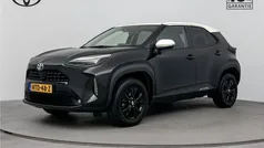 Zwart Gebruikt 2021 Toyota Yaris Cross Executive SUV | € 27.245 (Eerlijke prijs)