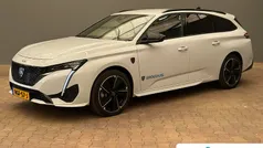Wit Gebruikt 2025 Peugeot e-308 GT Hatchback | € 33.595 (Super prijs)