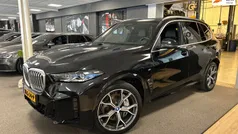 Zwart Gebruikt 2023 BMW X5 M Sport SUV | € 89.950 (Eerlijke prijs)