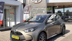 Gebruikt 2021 Toyota Yaris Hybrid Hatchback | € 18.900 (Eerlijke prijs)