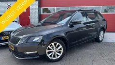 Zwart, metallic lak Gebruikt 2018 Skoda Octavia Business Line Stationwagen | € 14.888 (Eerlijke prijs)