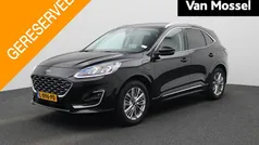 Zwart, metallic lak Gebruikt 2021 Ford Kuga Vignale SUV | € 26.645 (Eerlijke prijs)