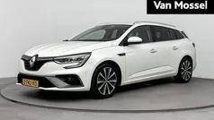 Wit Gebruikt 2021 Renault Mégane GrandTour R.S. Stationwagen | € 21.940 (Eerlijke prijs)