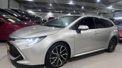 Grijs Occasion 2019 Toyota Corolla Business Edition Stationwagen | € 22.900 (Eerlijke prijs)