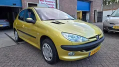 Geel Gebruikt 2003 Peugeot 206 Hatchback | € 1.499 (Eerlijke prijs)