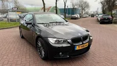 Zwart Gebruikt 2009 BMW 320 Executive Coupé | € 4.650 (Super prijs)