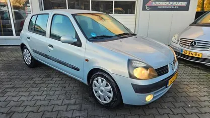 Occasion 2002 Renault Clio II Hatchback | € 999 (Eerlijke prijs)