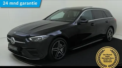 Zwart Occasion 2023 Mercedes C300 AMG line Stationwagen | € 41.945 (Goede deal)