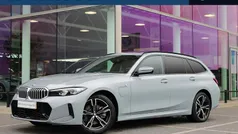 Gebruikt 2025 BMW 330e Comfort Edition Stationwagen | € 54.950 (Eerlijke prijs)