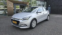 Grijs Gebruikt 2018 Hyundai i20 Comfort Hatchback | € 9.950 (Eerlijke prijs)
