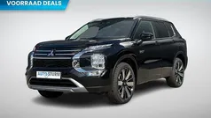 Gebruikt 2025 Mitsubishi Outlander Edition SUV | € 54.395 (Eerlijke prijs)