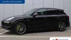 Zwart Gebruikt 2015 Porsche Cayenne SUV | € 36.995 (Eerlijke prijs)