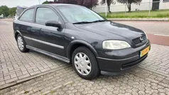 Zwart Gebruikt 2001 Opel Astra Comfort Hatchback | € 1.150 (Eerlijke prijs)
