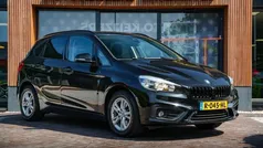 Zwart Gebruikt 2018 BMW 220 Executive Stationwagen | € 17.900 (Eerlijke prijs)