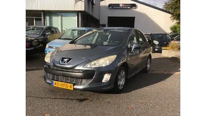 Occasion 2008 Peugeot 308 Hatchback | € 1.195 (Eerlijke prijs)