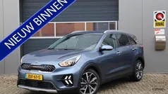 Blauw (metallic) Gebruikt 2020 Kia Niro Style SUV | € 19.995 (Eerlijke prijs)