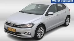 Grijs Gebruikt 2021 VW Polo Highline Hatchback | € 18.950 (Eerlijke prijs)