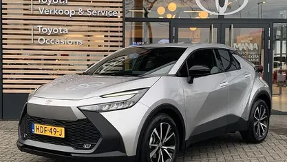 Occasion 2025 Toyota C-HR SUV | € 32.940 (Goede deal)