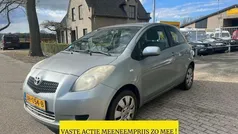 Grijs metallic Gebruikt 2007 Toyota Yaris Terra Hatchback | € 2.350 (Eerlijke prijs)