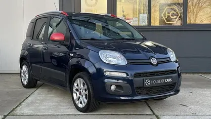 Blauw (metallic) Gebruikt 2012 Fiat Panda Lounge Hatchback | € 4.450 (Eerlijke prijs)
