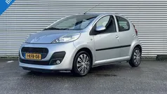 Grijs Gebruikt 2013 Peugeot 107 Active Hatchback | € 4.450 (Eerlijke prijs)