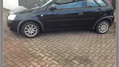 Gebruikt 2004 Opel Corsa Cosmo Hatchback | € 999 (Eerlijke prijs)