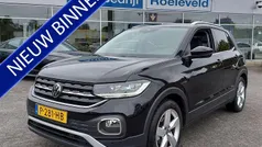 Zwart Gebruikt 2022 VW T-Cross Style SUV | € 24.950 (Eerlijke prijs)