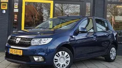 Blauw Gebruikt 2019 Dacia Sandero Lauréate Hatchback | € 10.450 (Eerlijke prijs)