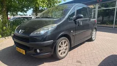 Gebruikt 2005 Peugeot 1007 Hatchback | € 2.590 (Eerlijke prijs)
